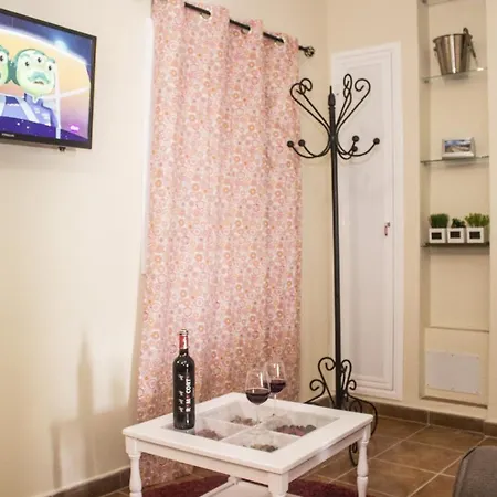 Praga Apartment *